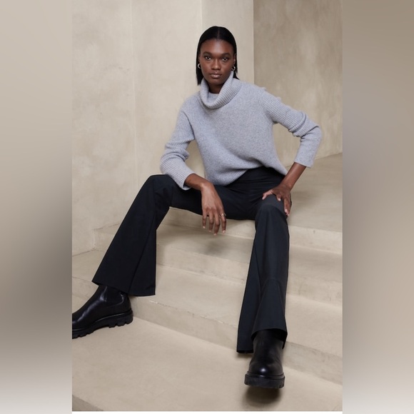 NWT banana republic size 16 Ramira bi-stretch flare pant - Picture 3 of 9